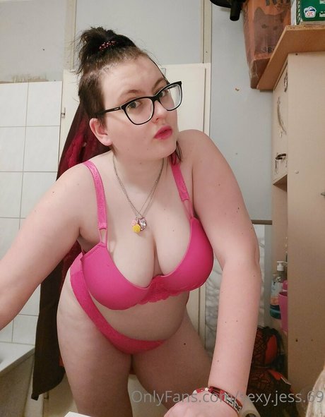 sexy jess 69 model image