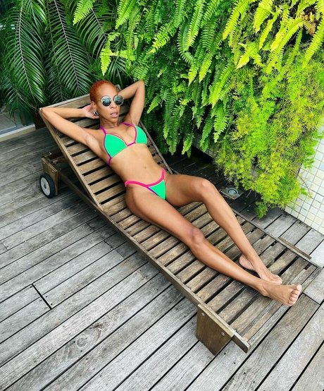 Karol Conka model xxx photo