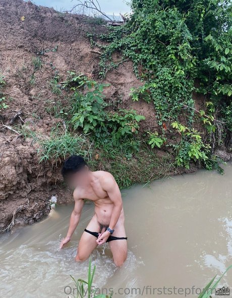 firststepforman nudes model img