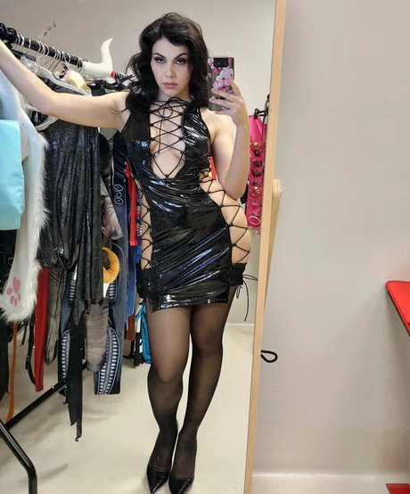 hooters onlyfans sexy nude pictures