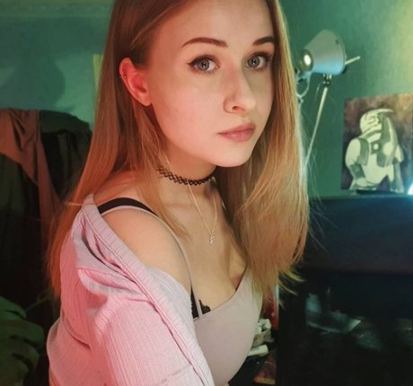 elina twich exclusive pornstar image