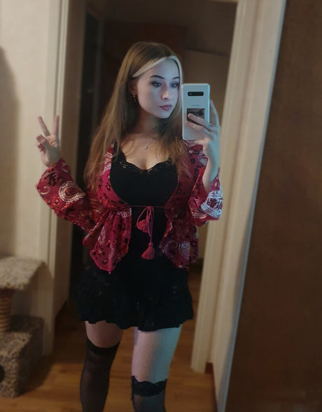 elina twich star hot pic