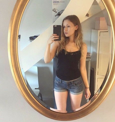 elina twich pornstar beautiful photos