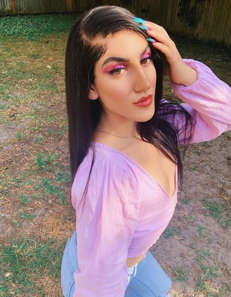 lunabarbiedoll pornographic model picture