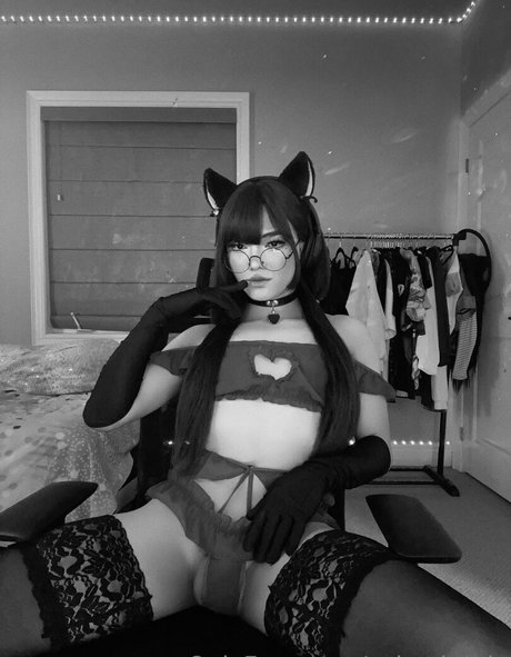 blonde babe onlyfans hot sex photos