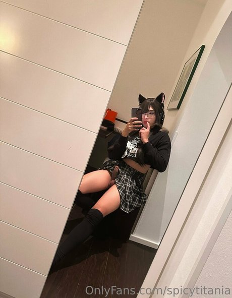 spicytitania pornstar beautiful pics