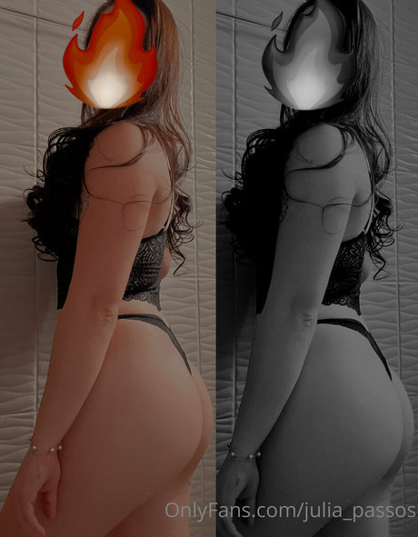 Julia Passos erotic model picture