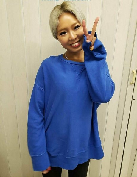 milkycatcom xxx pornstar gallery