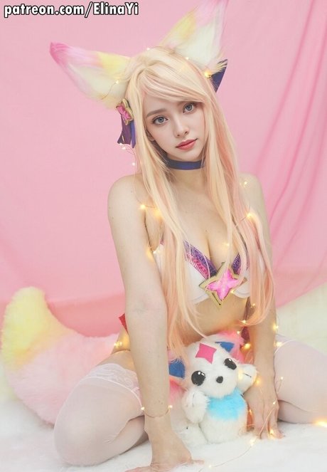 Elina Yi erotic actress img