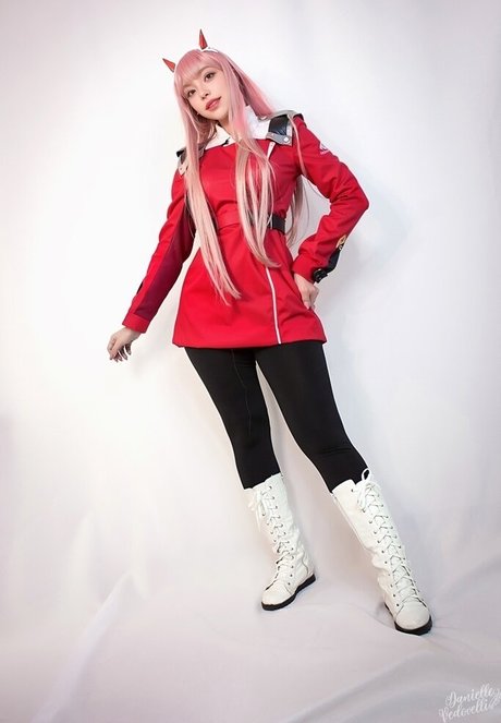 Elina Yi pornographic actress photos