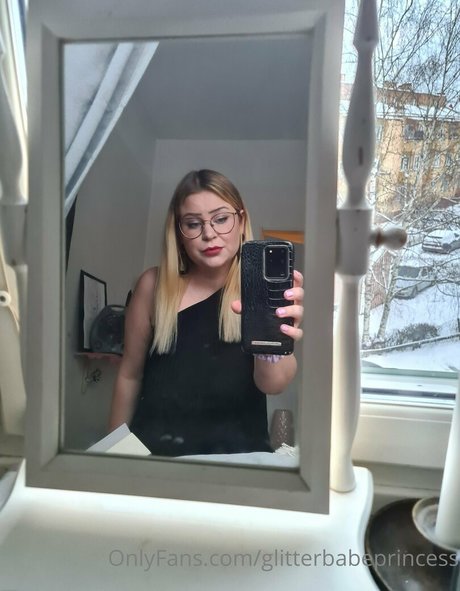 glitterbabeprincess model top pictures