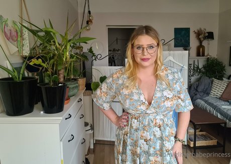 glitterbabeprincess free model archive