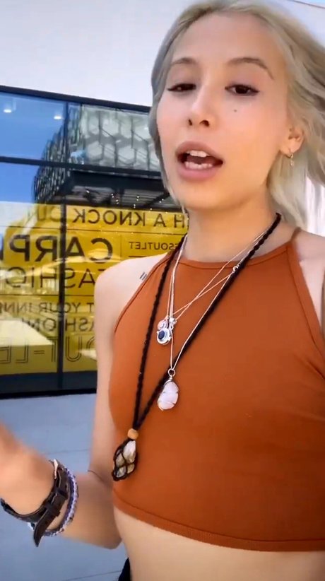 18 year old onlyfans nudes pictures