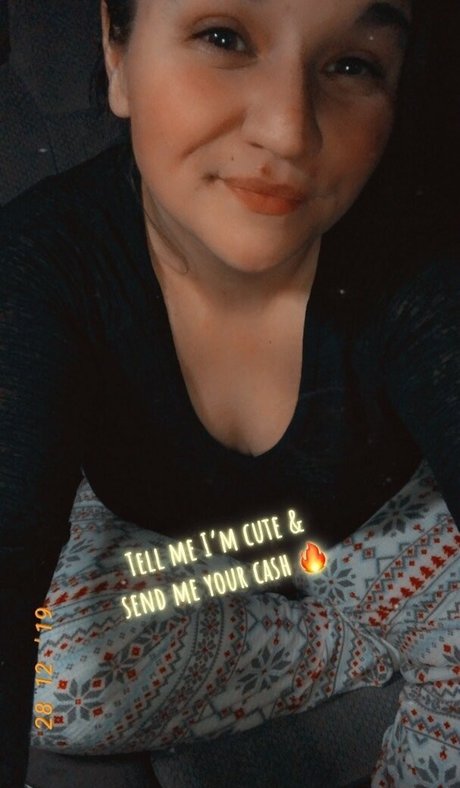 begformolly star naked pictures