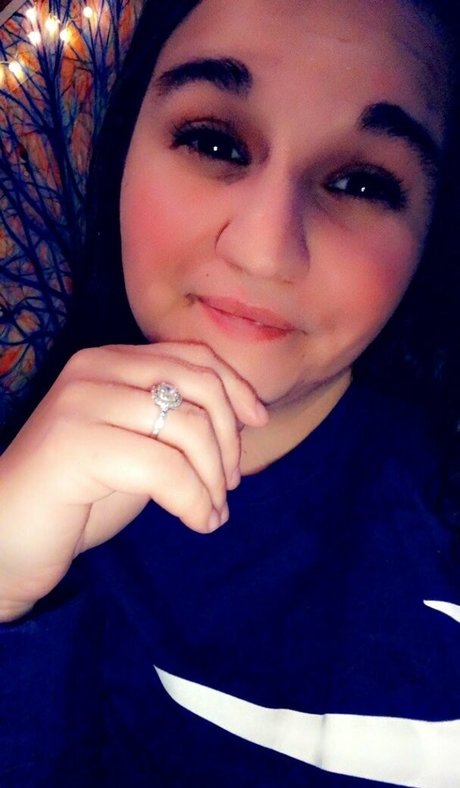 begformolly xxx actress archive