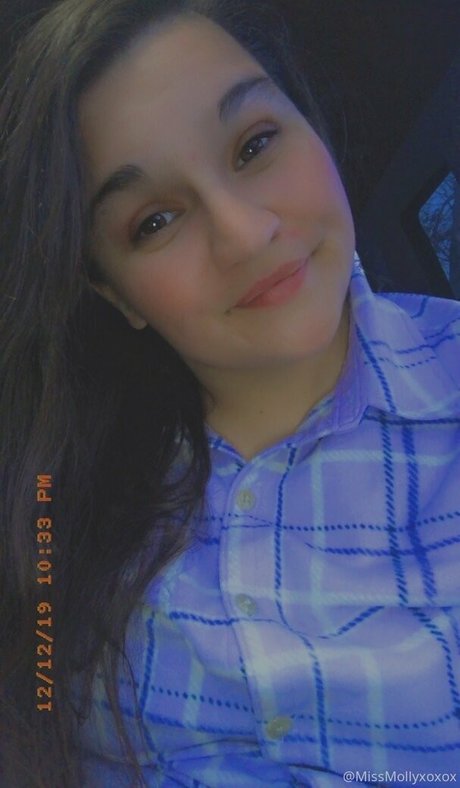 begformolly star pretty photo