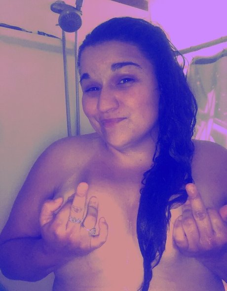 begformolly model hot img