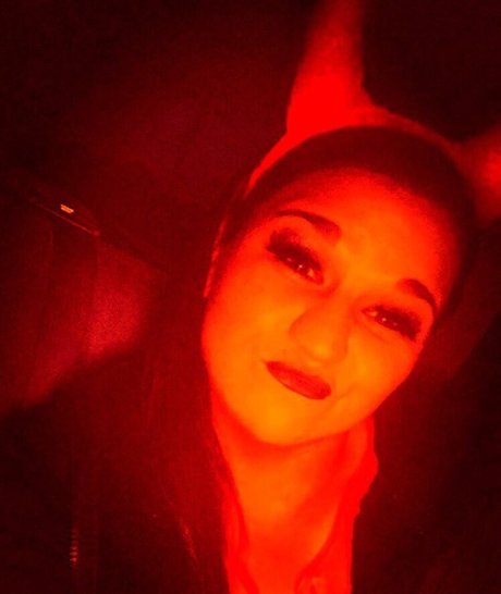 begformolly model nice img