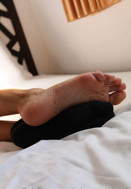 misscandyfeet2 model pornographic img