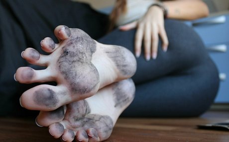 misscandyfeet2 hd pornstar archive