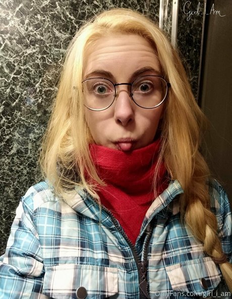 nikki gia vip porn actress photos