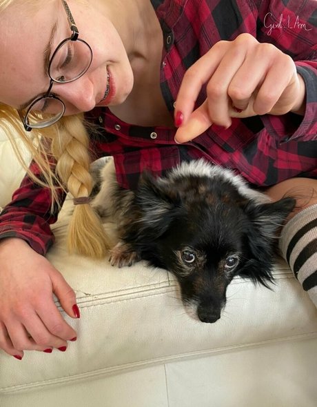 nikki gia vip sexy star img