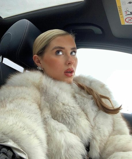 Morgan B sex model pictures