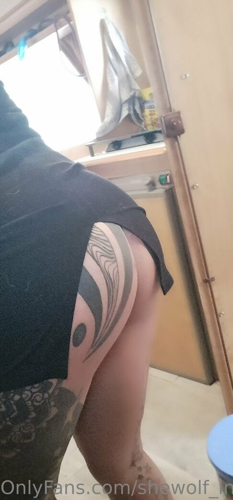 shewolf inked nudes model photo