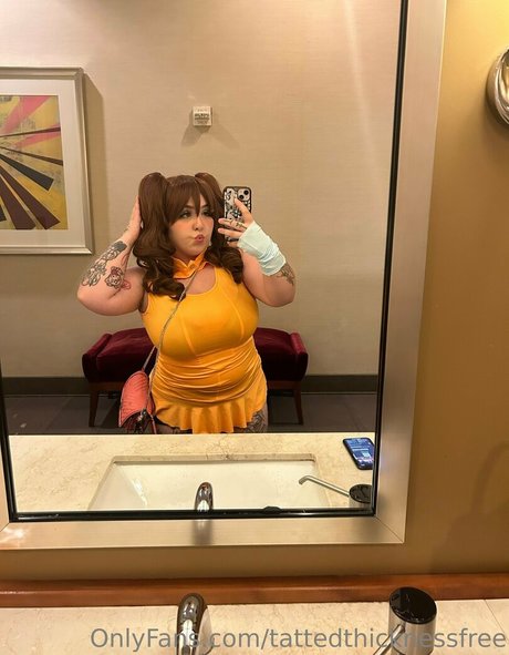 tattedthicknessfree hot star img