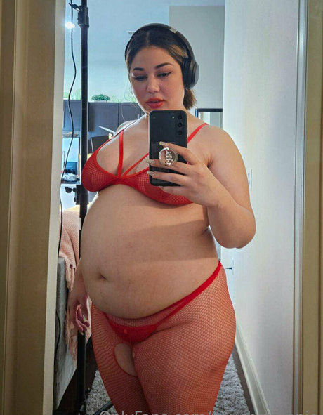 couchqueenie model beautiful gallery