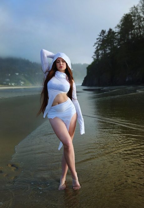 lesbian kissing onlyfans hd pictures