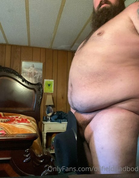 oilfielddadbod model hd picture