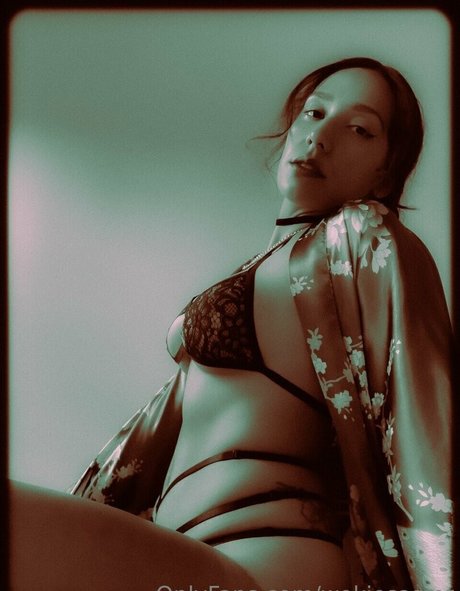 Wokies Asmr beautiful model photo