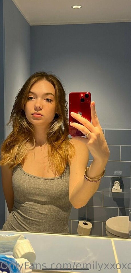emilyxxoxo nude star photos
