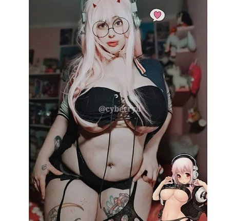 Curvy Goddesses pornographic star gallery