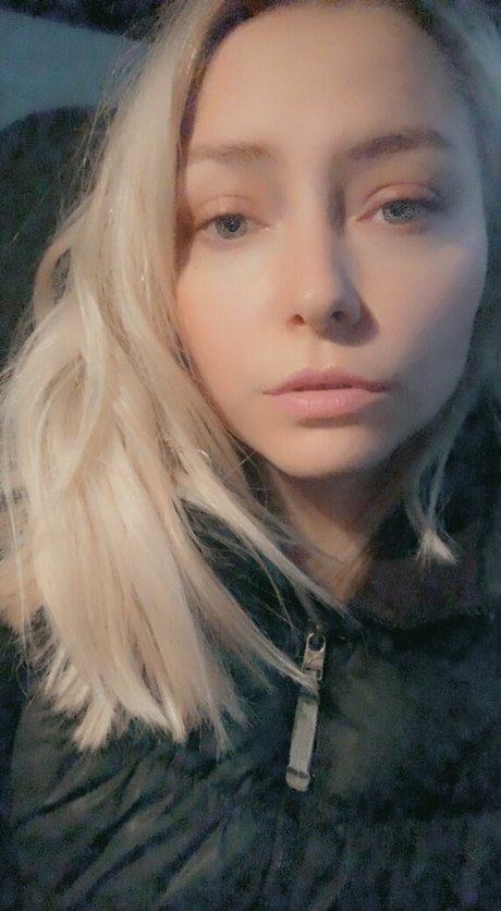 rosy blondbabe star perfect pic