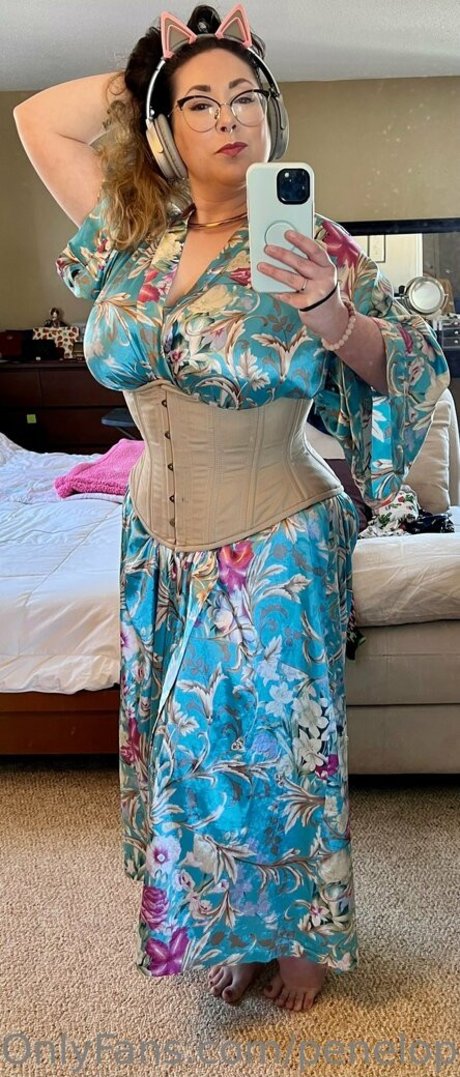 Penelope34J pornographic model images