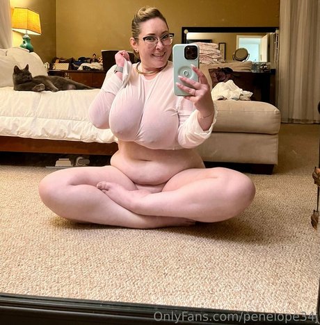 Penelope34J model sex pictures