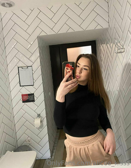 alicee kisss model photo