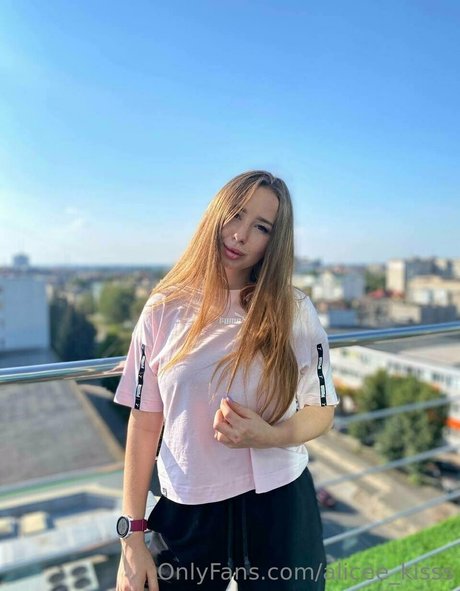 alicee kisss model top images