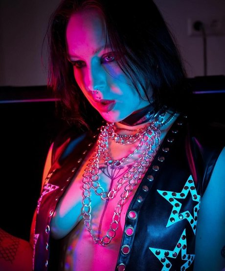 Angelina Vehera free actress images