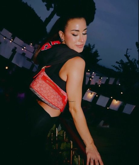 curvy naked onlyfans free naked photos