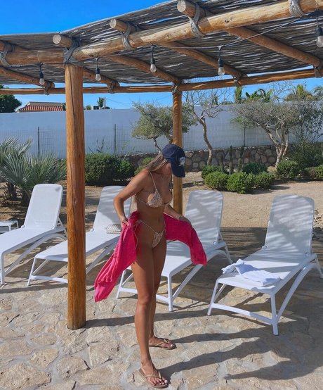 paulagonu star sexy pics