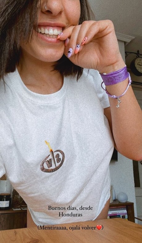 Marta De Lola nude pornstar image