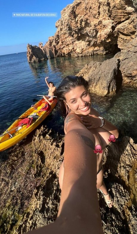 Marta De Lola naked star galleries