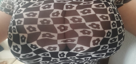 missmeismaid model naked pic