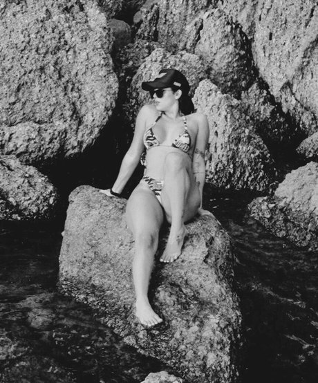 skinny asian teen onlyfans hot pics