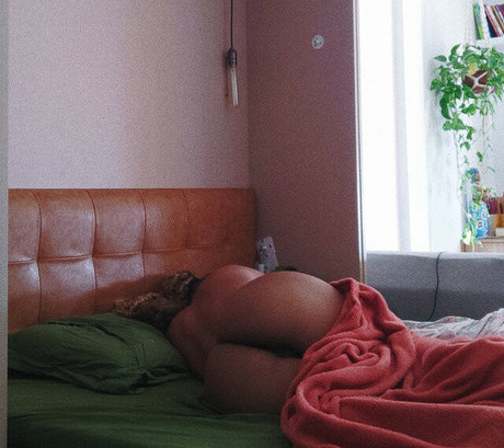 flambs model naked pictures