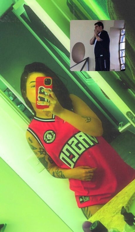 Xxlaisx model hot pic