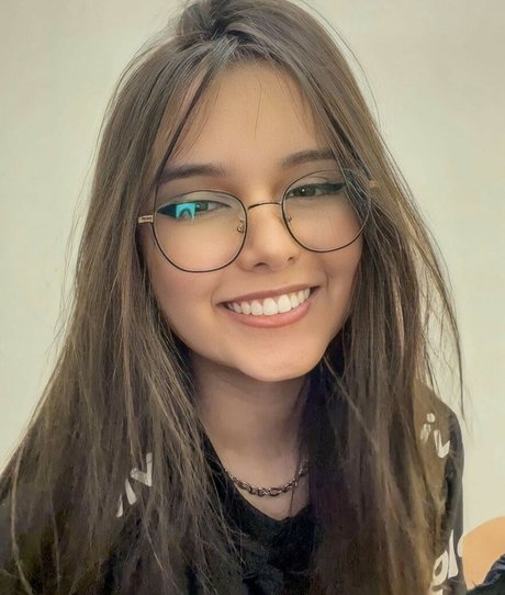 Hellen Duarte exclusive pornstar image